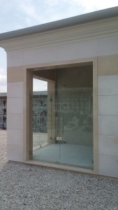 porte vetro cappella di famiglia cappella funeraria toba di famiglia treviso pordenone udine  (12) 