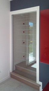 W20170516_150922porta vetro cassa eclisse float sabbiato profilo alluminio interno muro  