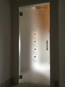 Porta_battente_tutto_vetro_satinata_battenti_vetro_pordenone_treviso_vetra_porte_di_vetro (16) 
